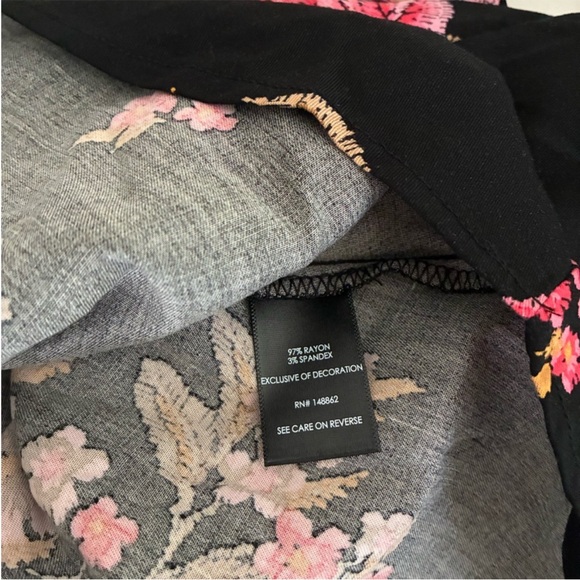 Torrid tank - Picture 4 of 4